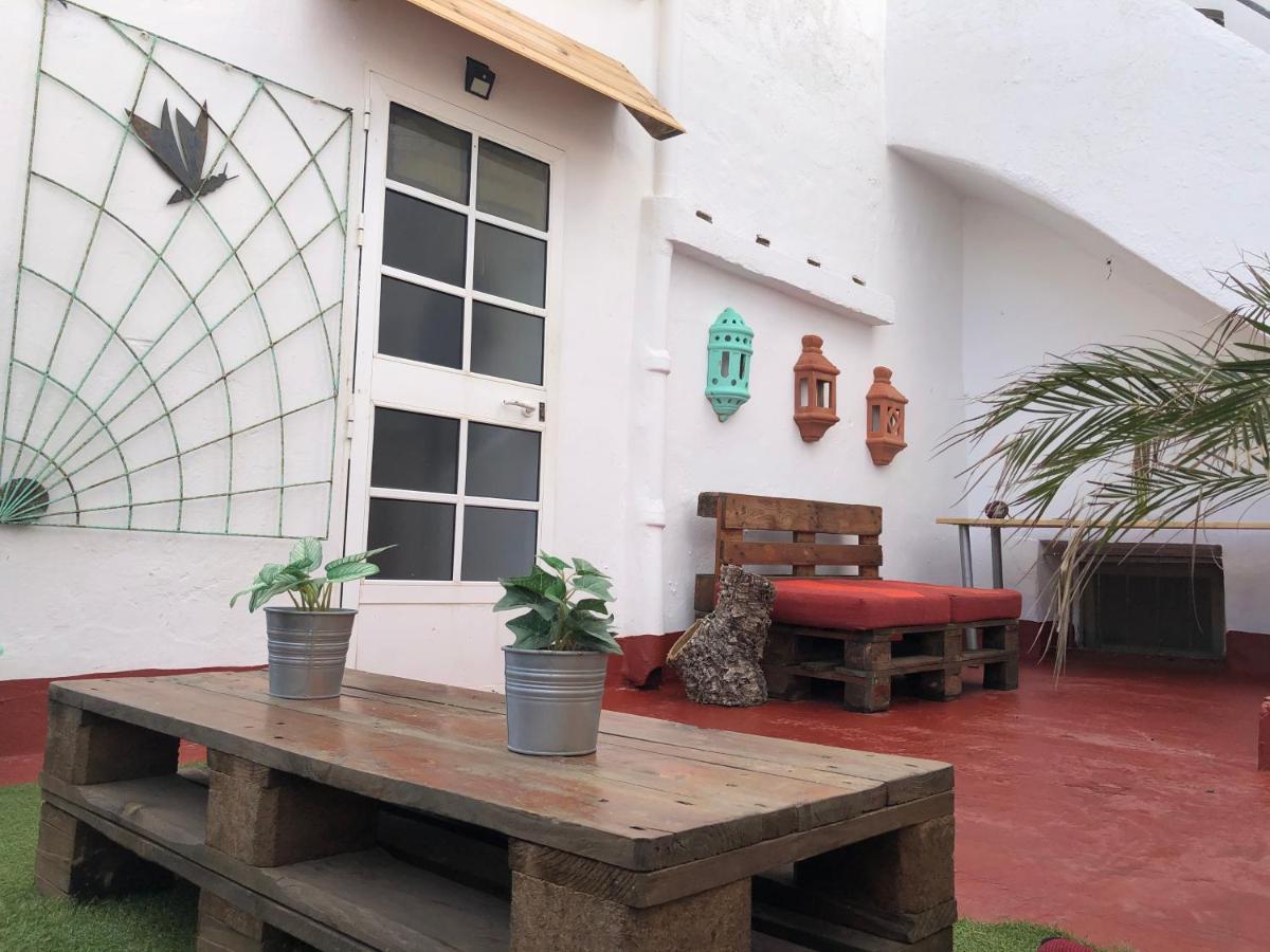 Lion Hostel By Kitesurf Tarifa Exterior foto